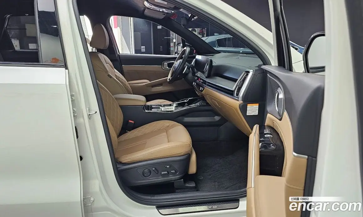 Kia Sorento 2023 1.6 автомат (гидро), фото 16