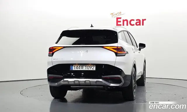 Kia Sportage 2021 1.6 автомат (гидро), миниатюра 4