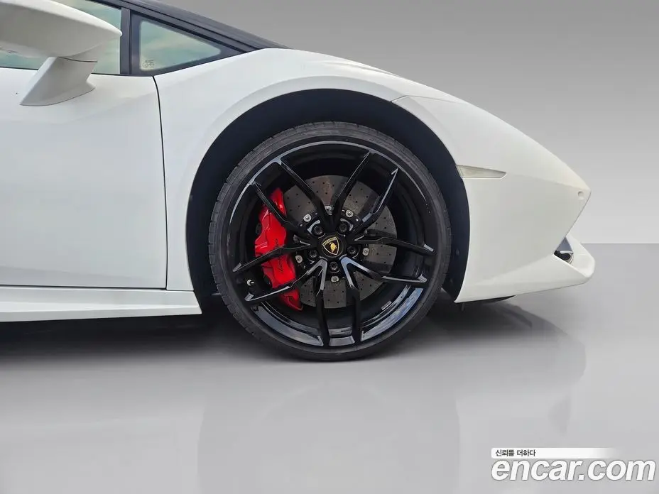Lamborghini Huracan 2017 5.2 автомат (гидро), фото 5 Lamborghini Huracan 2017 5.2 автомат (гидро), фото 5