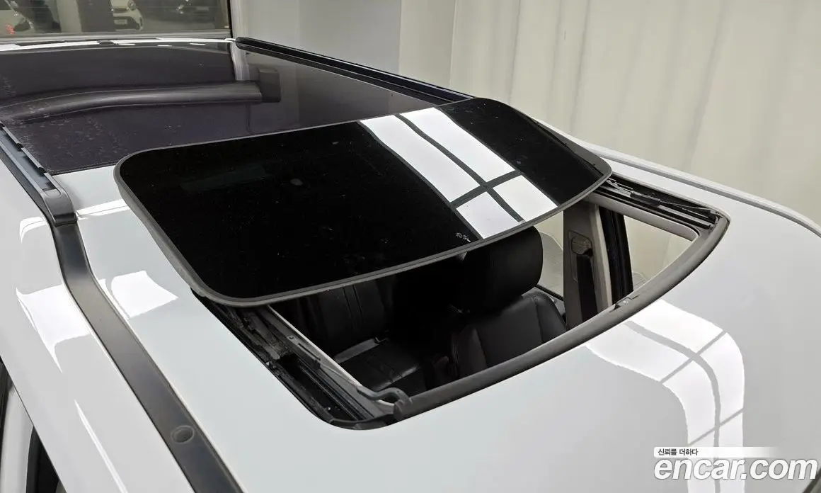 Land Rover Discovery 2013 3.0 автомат (гидро), фото 18