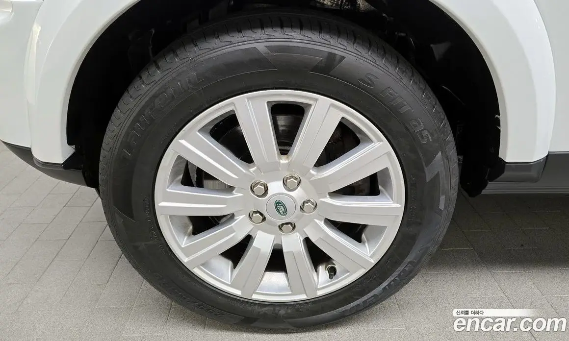 Land Rover Discovery 2013 3.0 автомат (гидро), фото 5