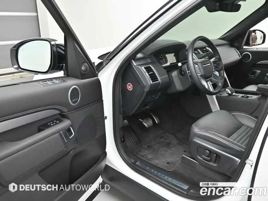 Land Rover Discovery 2024 3.0 автомат (гидро), фото 11