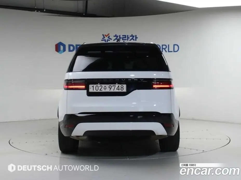 Land Rover Discovery 2024 3.0 автомат (гидро), фото 4