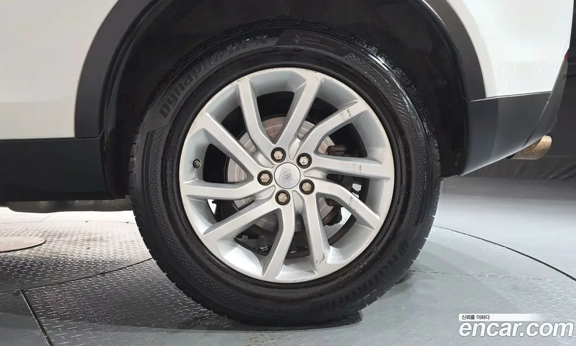Land Rover Discovery Sport 2018 2.0 автомат (гидро), фото 6