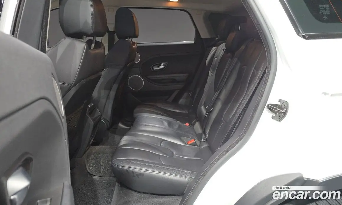 Land Rover Range Rover Evoque 2015 2.2 автомат (гидро), фото 12