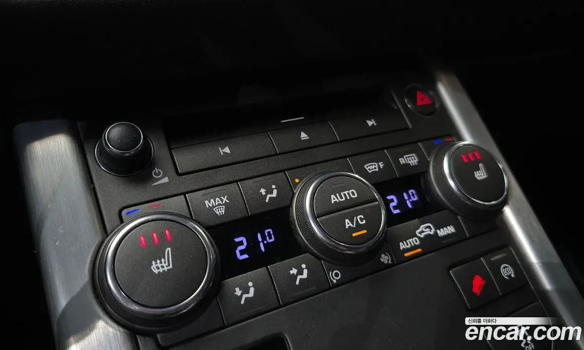 Land Rover Range Rover Evoque 2015 2.2 автомат (гидро), фото 17