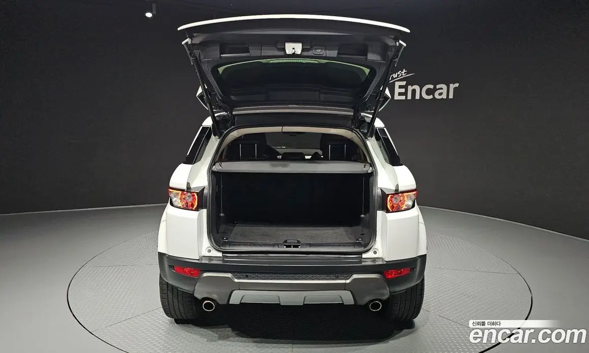 Land Rover Range Rover Evoque 2015 2.2 автомат (гидро), фото 20
