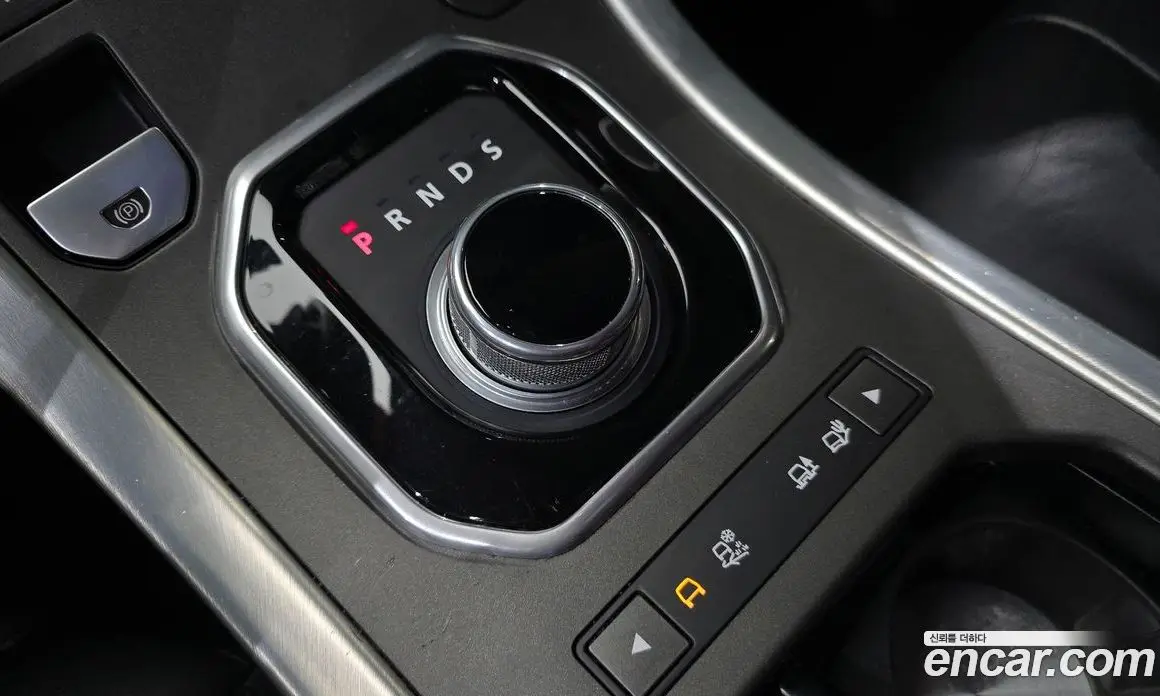 Land Rover Range Rover Evoque 2015 2.2 автомат (гидро), фото 9