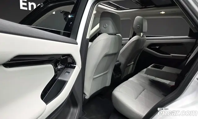 Land Rover Range Rover Evoque 2025 2.0 автомат (гидро), миниатюра 11