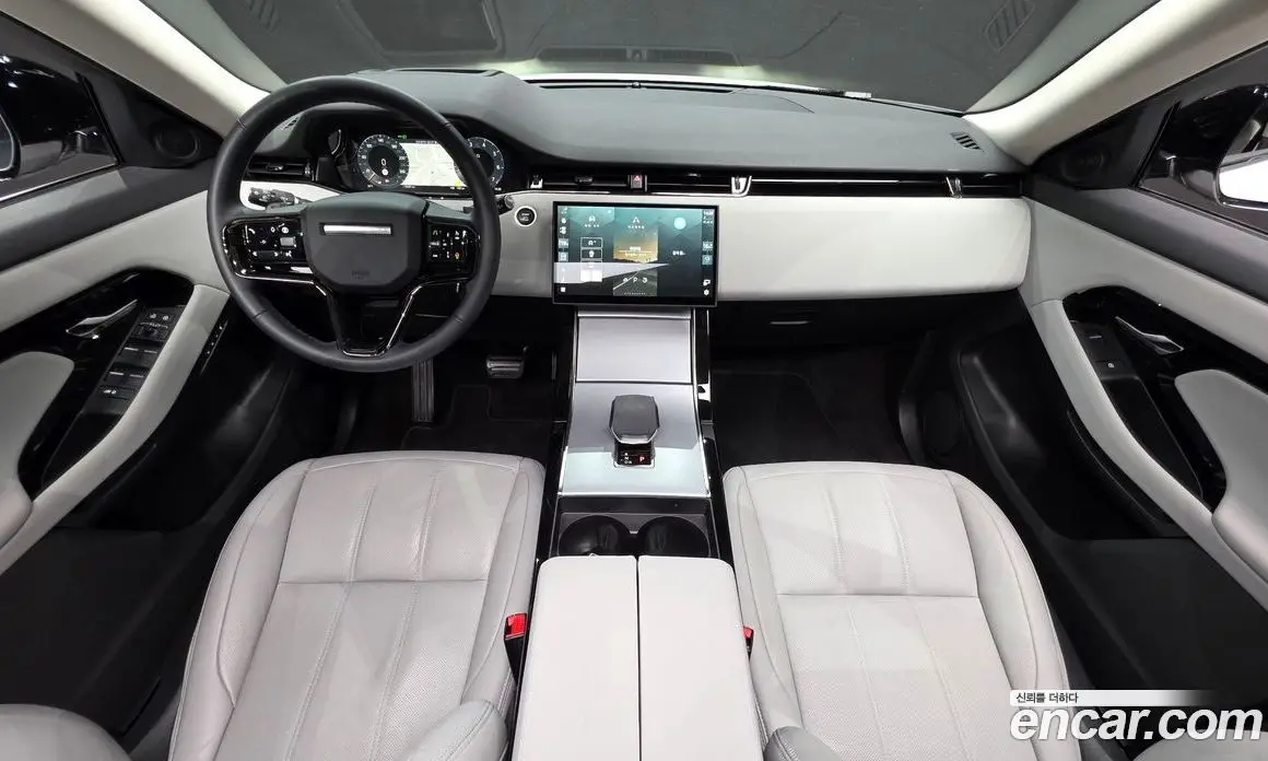 Land Rover Range Rover Evoque 2025 2.0 автомат (гидро), фото 7