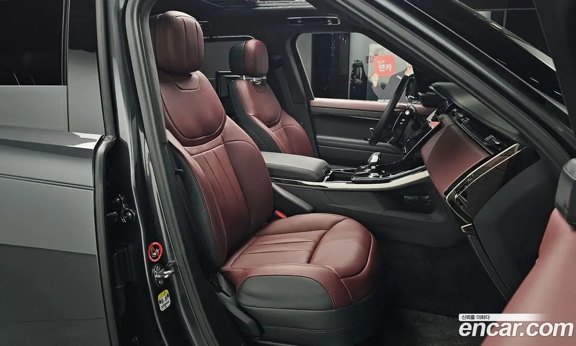 Land Rover Range Rover Sport 2024 3.0 автомат (гидро), фото 15