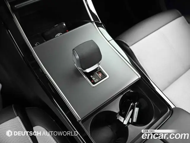 Land Rover Range Rover Velar 2025 3.0 автомат (гидро), миниатюра 9