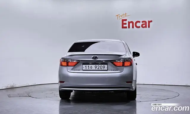 Lexus ES 2015 2.5 автомат (гидро), миниатюра 4 Lexus ES 2015 2.5 автомат (гидро), миниатюра 4