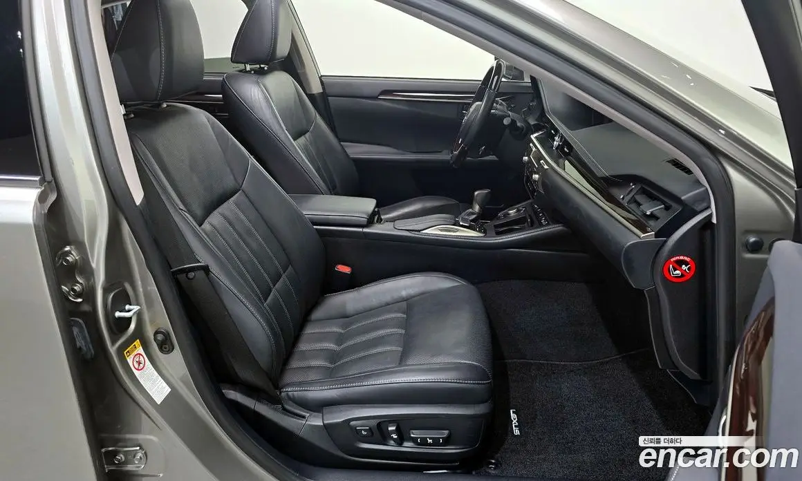 Lexus ES 2018 2.5 автомат (гидро), фото 12 Lexus ES 2018 2.5 автомат (гидро), фото 12