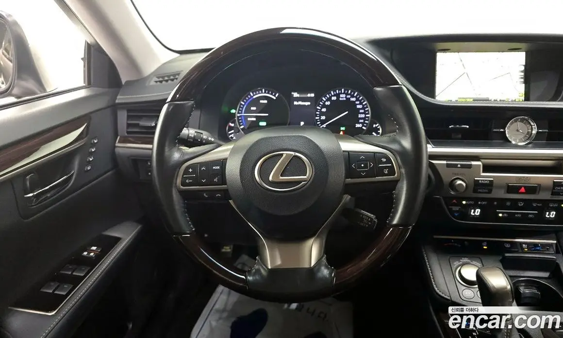 Lexus ES 2018 2.5 автомат (гидро), фото 15 Lexus ES 2018 2.5 автомат (гидро), фото 15