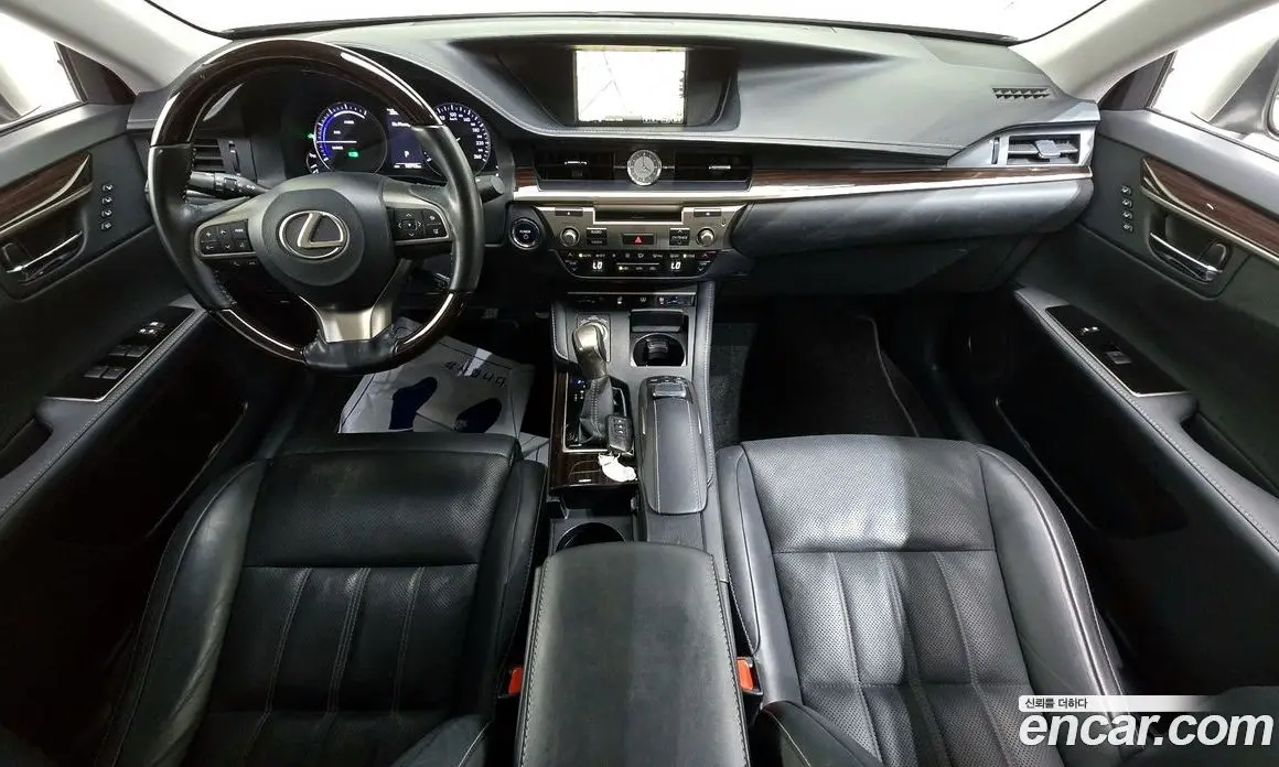 Lexus ES 2018 2.5 автомат (гидро), фото 7 Lexus ES 2018 2.5 автомат (гидро), фото 7