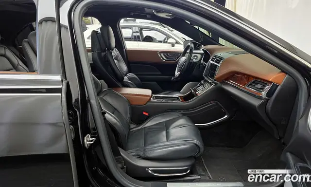 Lincoln Continental 2017 3.0 автомат (гидро), миниатюра 11 Lincoln Continental 2017 3.0 автомат (гидро), миниатюра 11