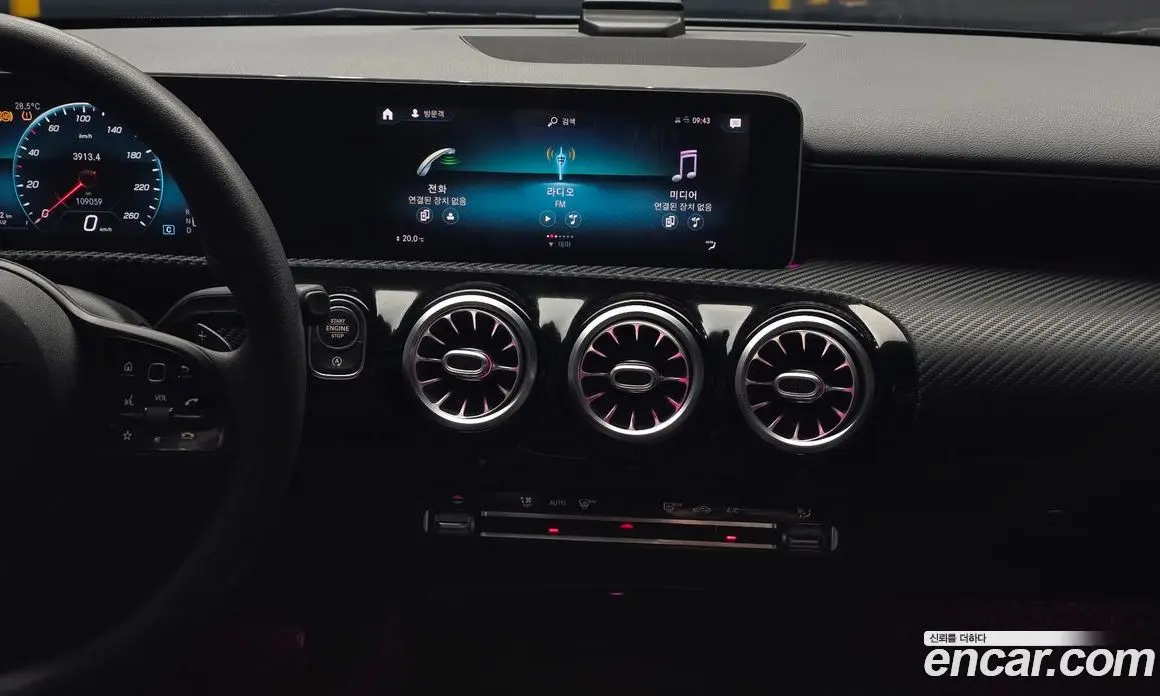 Mercedes-Benz A-Class 2020 2.0 автомат (гидро), фото 20