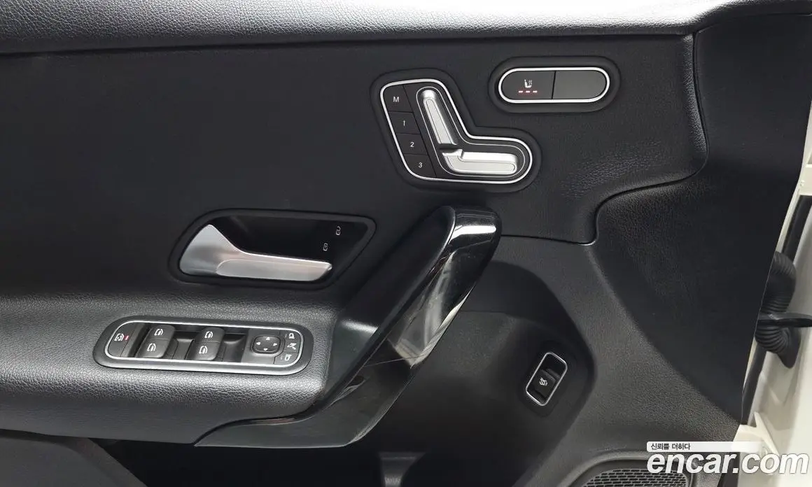 Mercedes-Benz A-Class 2020 2.0 автомат (гидро), фото 27