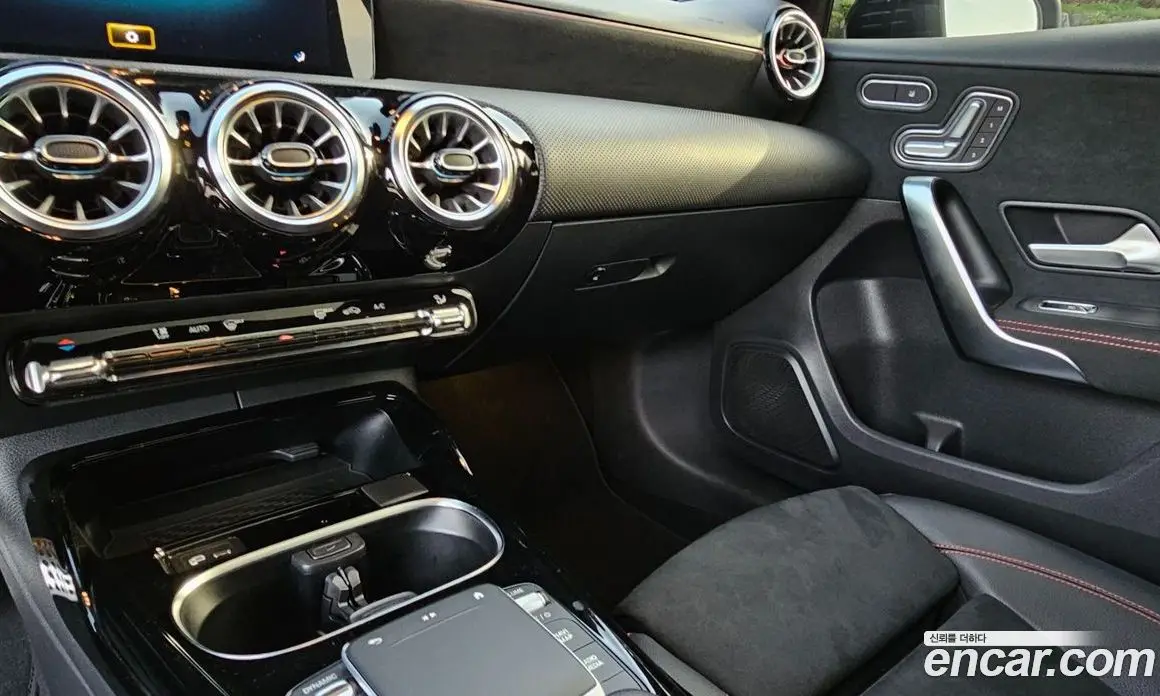 Mercedes-Benz A-Class 2021 2.0 автомат (гидро), фото 17