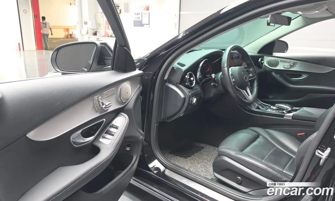 Mercedes-Benz C-Class 2020 2.0 автомат (гидро), фото 10