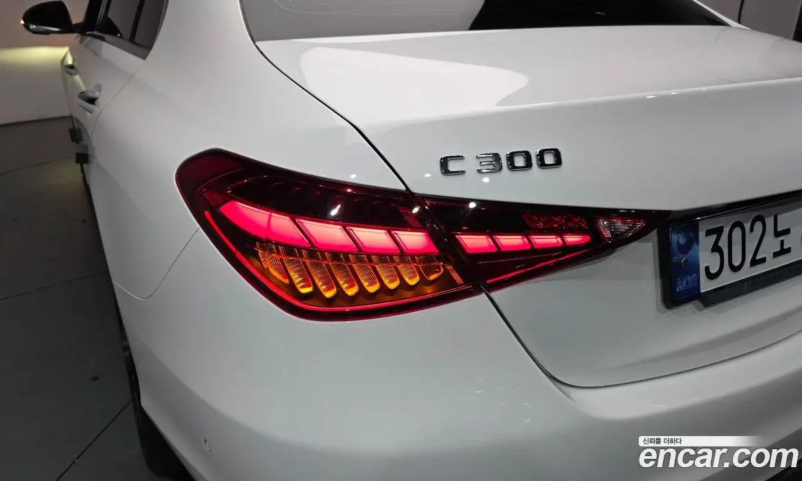 Mercedes-Benz C-Class 2023 2.0 автомат (гидро), фото 8