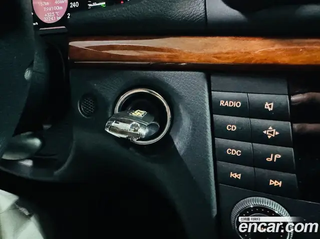 Mercedes-Benz E-Class 2007 1.8 автомат (гидро), миниатюра 12
