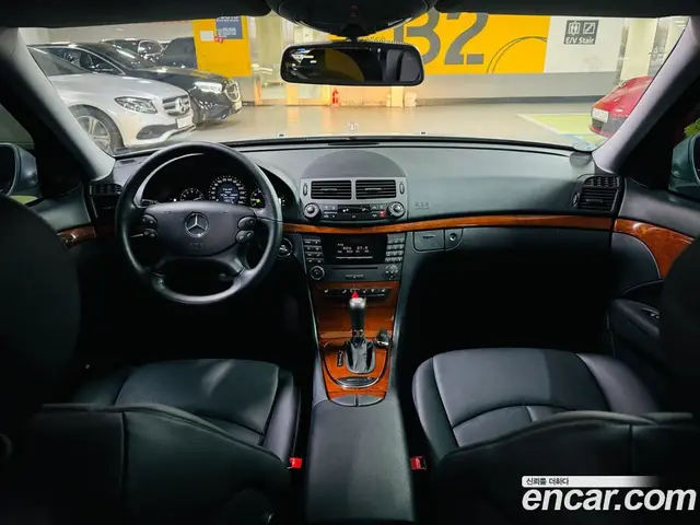 Mercedes-Benz E-Class 2007 1.8 автомат (гидро), миниатюра 6