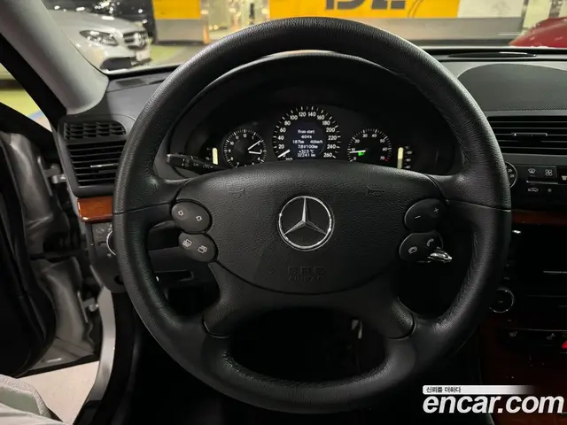 Mercedes-Benz E-Class 2007 1.8 автомат (гидро), миниатюра 7