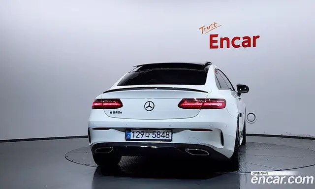 Mercedes-Benz E-Class 2017 1.9 автомат (гидро), миниатюра 4