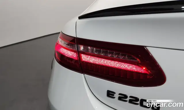 Mercedes-Benz E-Class 2017 1.9 автомат (гидро), миниатюра 9