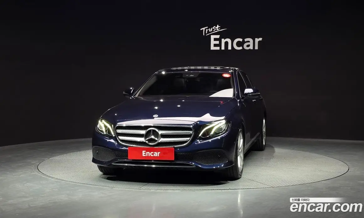 Mercedes-Benz E-Class 2018 2.0 автомат (гидро), фото 3