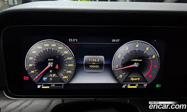 Mercedes-Benz E-Class 2018 2.0 автомат (гидро), миниатюра 11