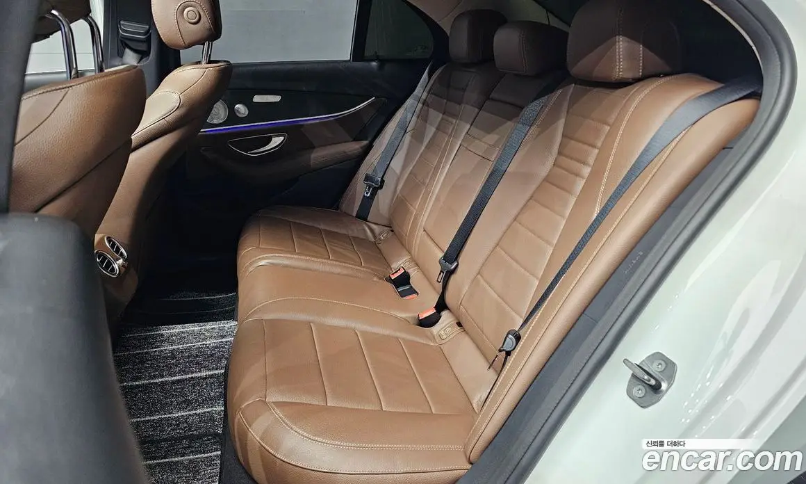 Mercedes-Benz E-Class 2018 2.0 автомат (гидро), фото 16