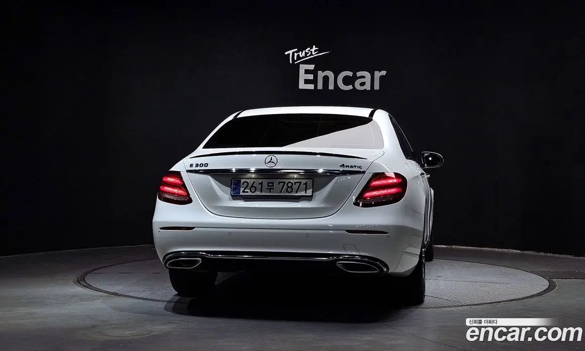Mercedes-Benz E-Class 2018 2.0 автомат (гидро), фото 4