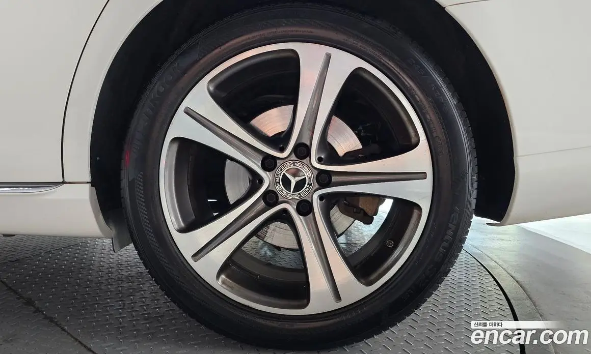 Mercedes-Benz E-Class 2018 2.0 автомат (гидро), фото 7
