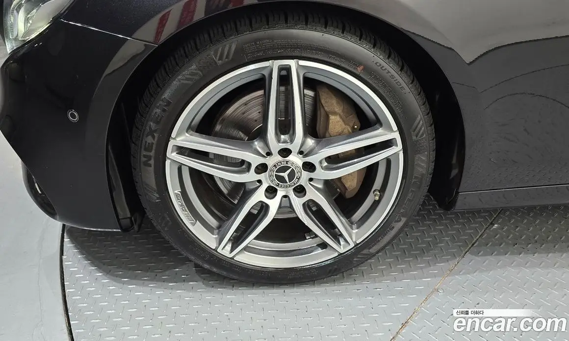 Mercedes-Benz E-Class 2019 2.0 автомат (гидро), фото 5