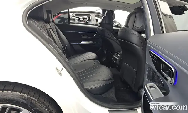 Mercedes-Benz E-Class 2024 2.0 автомат (гидро), миниатюра 12