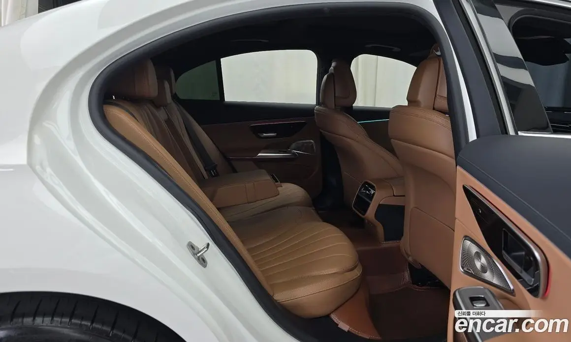 Mercedes-Benz E-Class 2024 2.0 автомат (гидро), фото 17