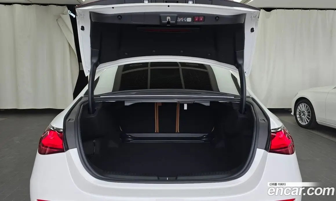 Mercedes-Benz E-Class 2024 2.0 автомат (гидро), фото 26