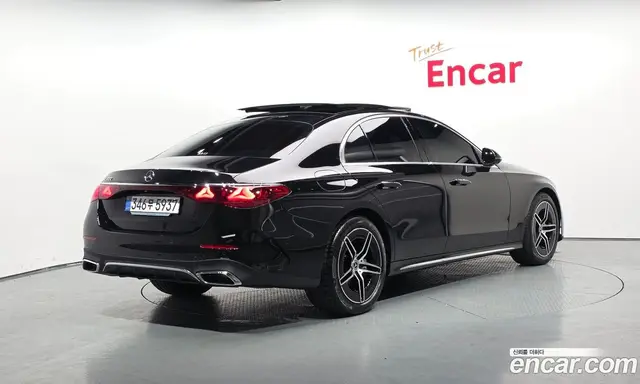 Mercedes-Benz E-Class 2026 2.0 автомат (гидро), миниатюра 2