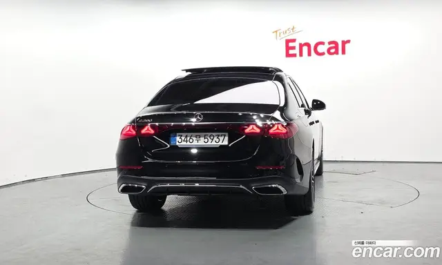Mercedes-Benz E-Class 2026 2.0 автомат (гидро), миниатюра 4