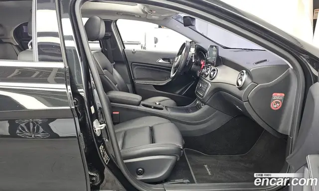 Mercedes-Benz GLA-Class 2016 2.1 автомат (гидро), миниатюра 11