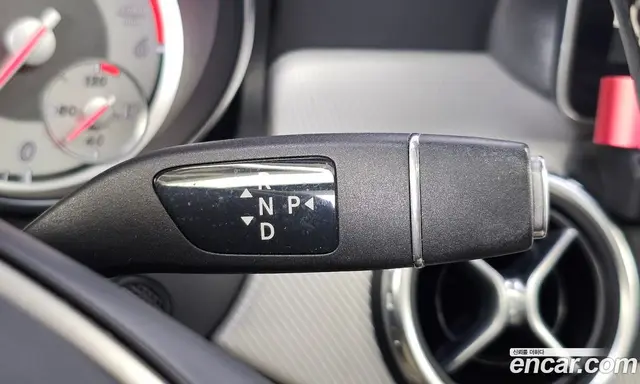 Mercedes-Benz GLA-Class 2016 2.1 автомат (гидро), миниатюра 9
