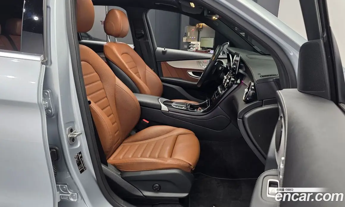 Mercedes-Benz GLC-Class 2022 2.0 автомат (гидро), фото 11