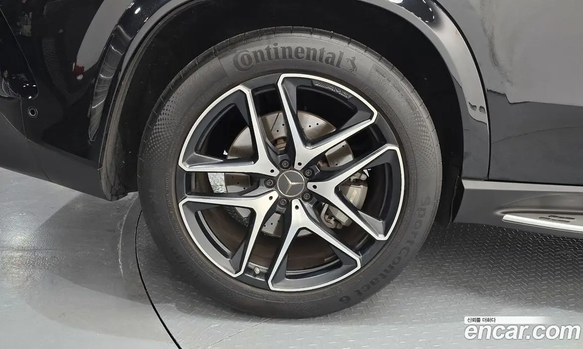 Mercedes-Benz GLE-Class 2023 3.0 автомат (гидро), фото 5