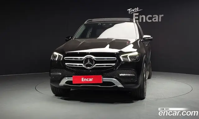 Mercedes-Benz GLE-Class 2023 2.0 автомат (гидро), миниатюра 3