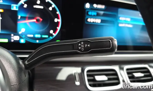Mercedes-Benz GLE-Class 2023 2.0 автомат (гидро), миниатюра 9
