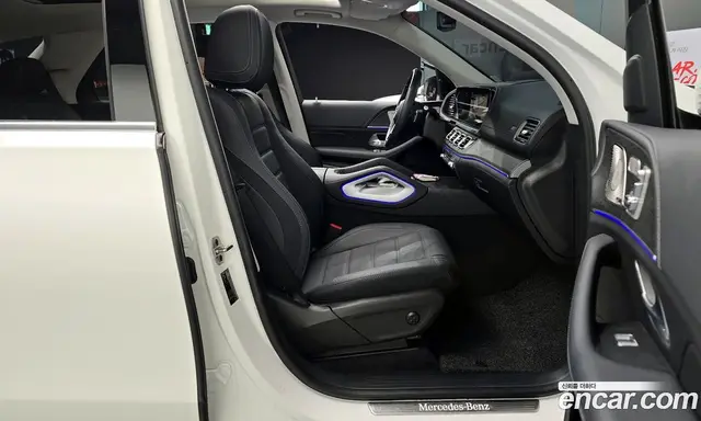 Mercedes-Benz GLE-Class 2024 3.0 автомат (гидро), миниатюра 11