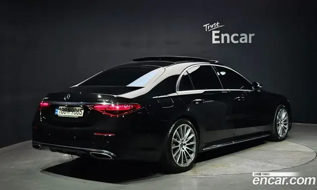 Mercedes-Benz S-Class 2022 3.0 автомат (гидро), миниатюра 2